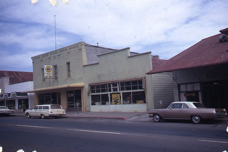 Brown's Auto Parts, 1967